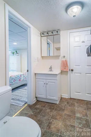 $515,000 | 913 Dorothy Street, Hendersonville, NC 28791