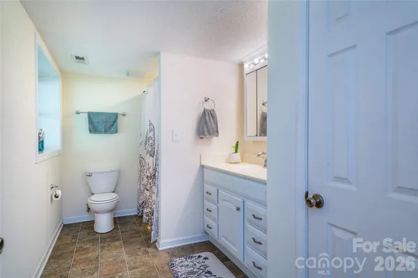 $515,000 | 913 Dorothy Street, Hendersonville, NC 28791