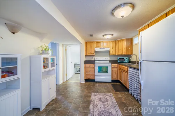$515,000 | 913 Dorothy Street, Hendersonville, NC 28791