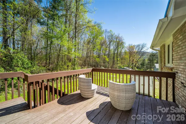 $515,000 | 913 Dorothy Street, Hendersonville, NC 28791