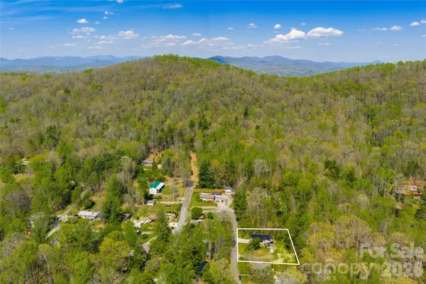 $515,000 | 913 Dorothy Street, Hendersonville, NC 28791