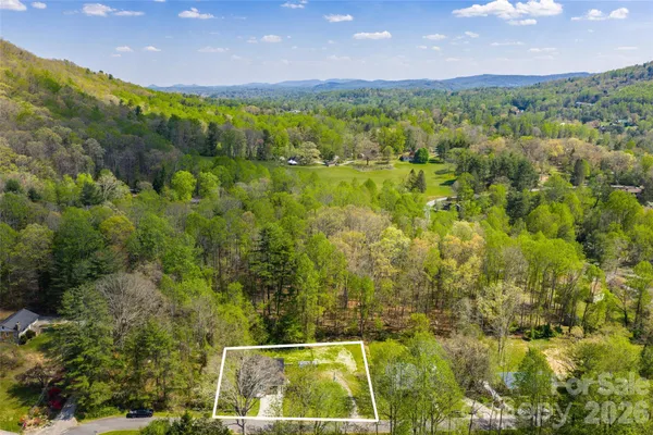 $515,000 | 913 Dorothy Street, Hendersonville, NC 28791