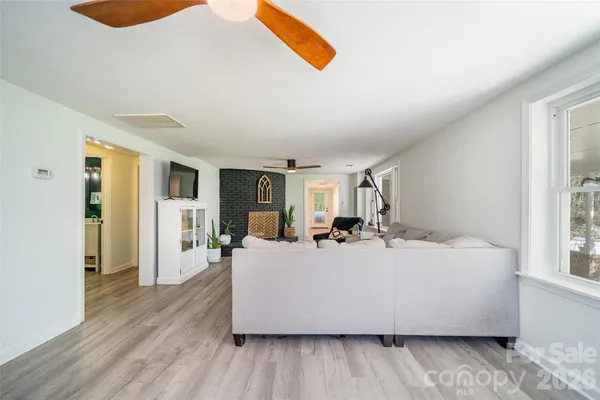 $515,000 | 913 Dorothy Street, Hendersonville, NC 28791