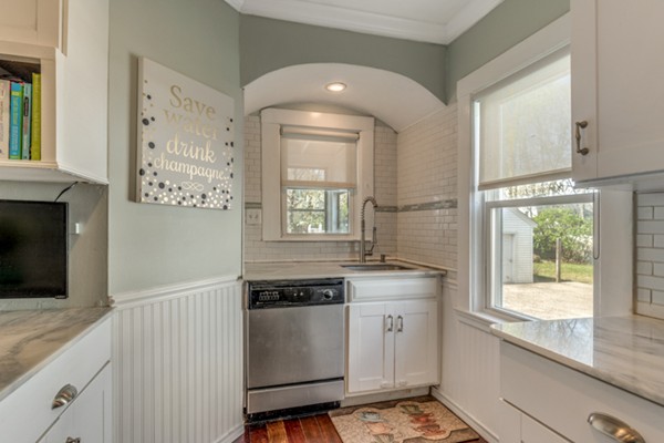 15 Osborne Road Milton, MA 02186 - Photo 17 of 30 Gallery Image 17