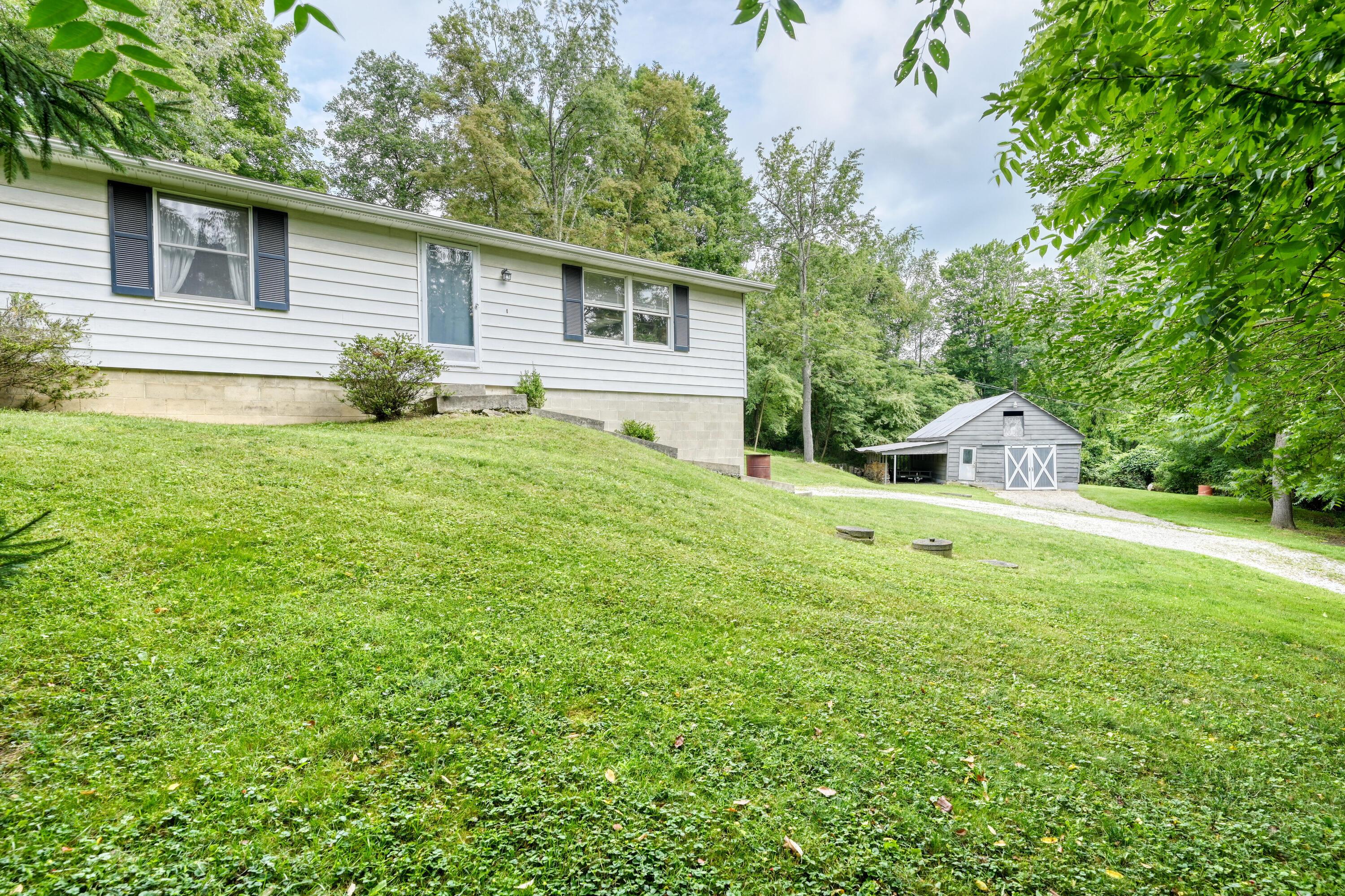 9310 Panhandle Road Newark, OH 43056 - Photo 3 of 54 9310 Panhandle Rd SE Heath OH 43056 USA-