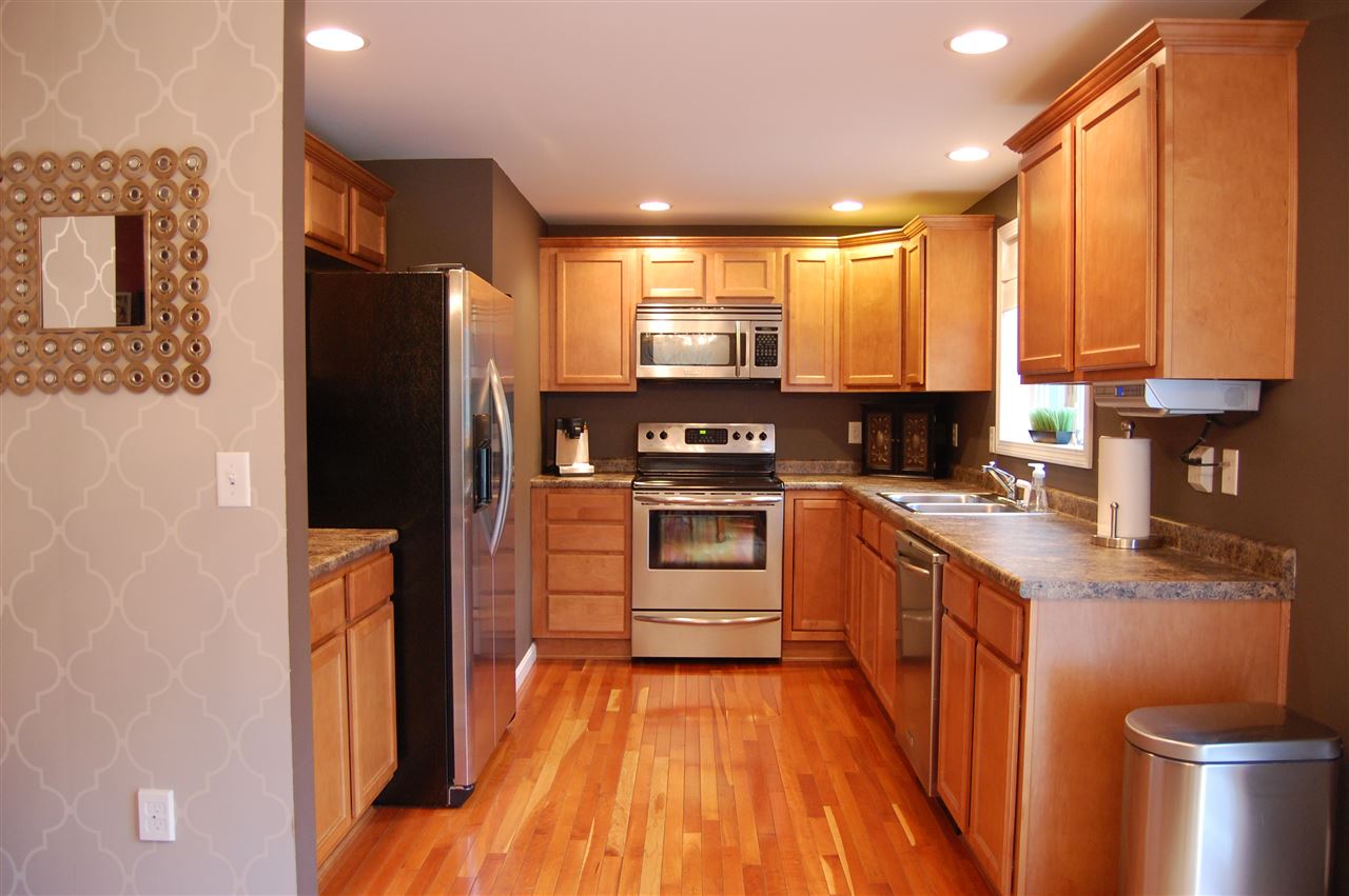 25 Woodside Lane, Unit 2 Rochester, NH 03867 - Photo 23 of 39
