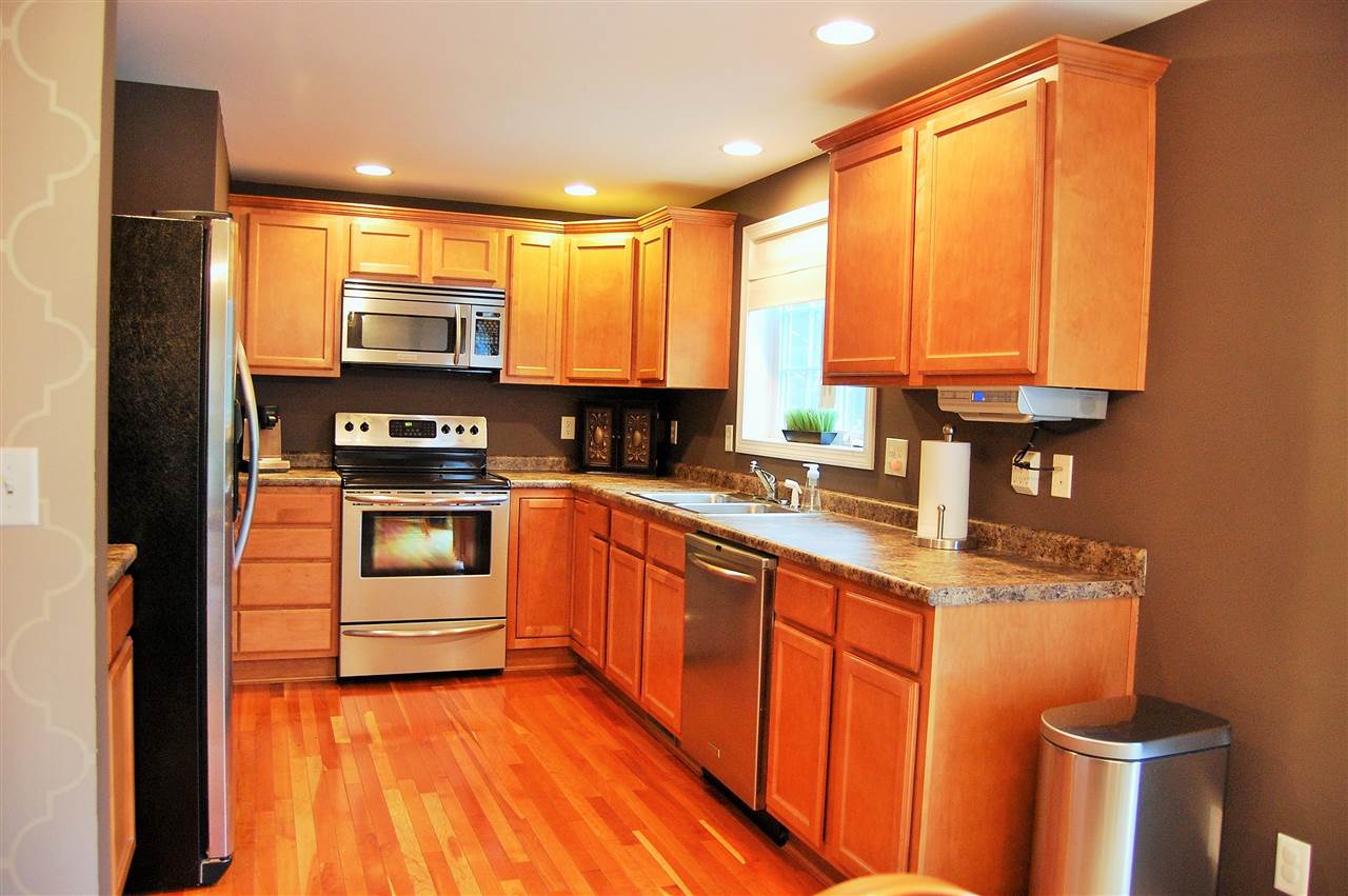 25 Woodside Lane, Unit 2 Rochester, NH 03867 - Photo 24 of 39