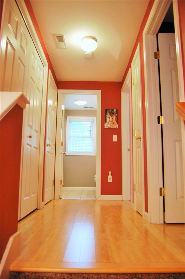 25 Woodside Lane, Unit 2 Rochester, NH 03867 - Photo 28 of 39