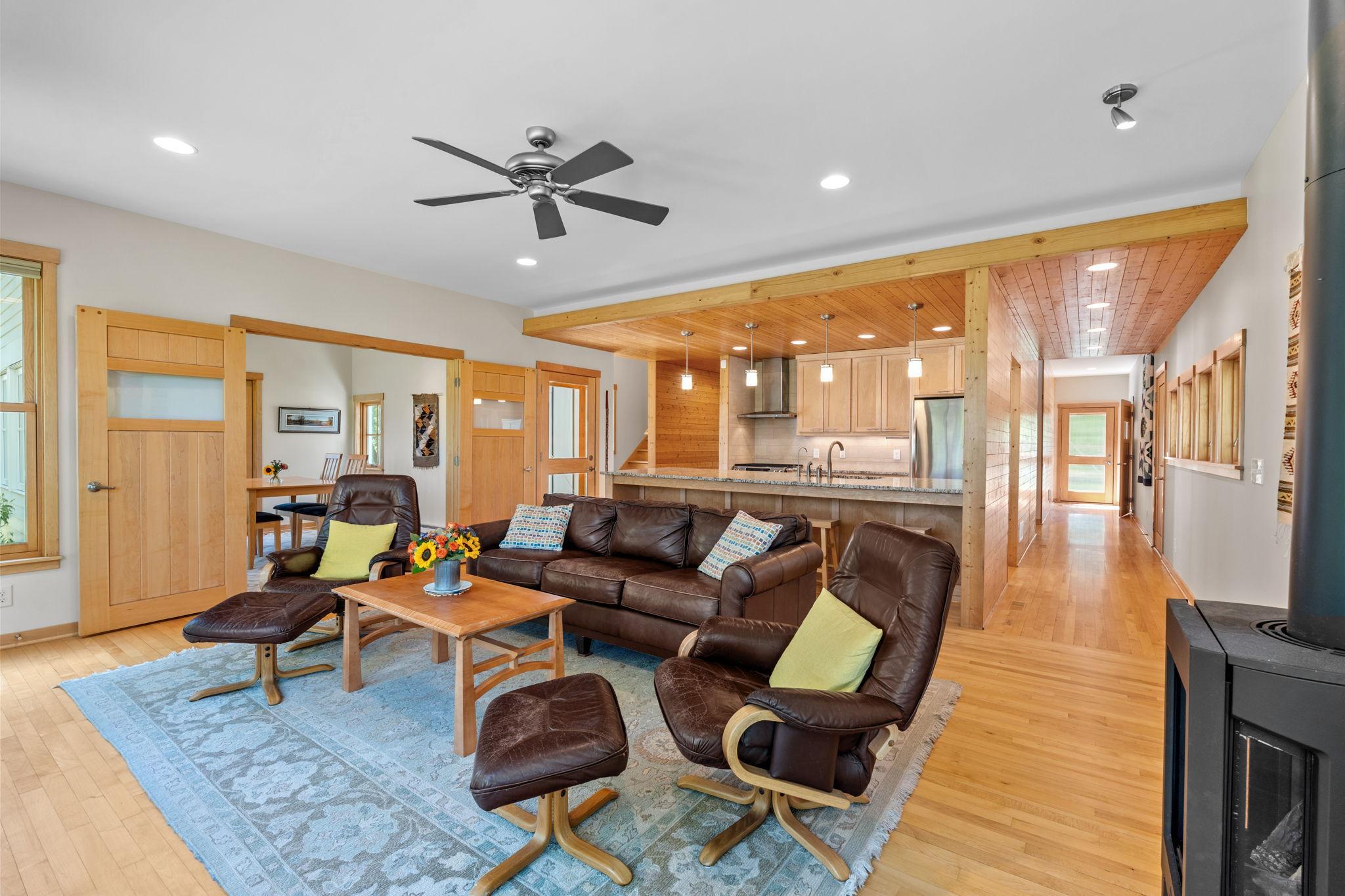 7521 River Road Inver Grove Heights, MN 55076 - Photo 17 of 135