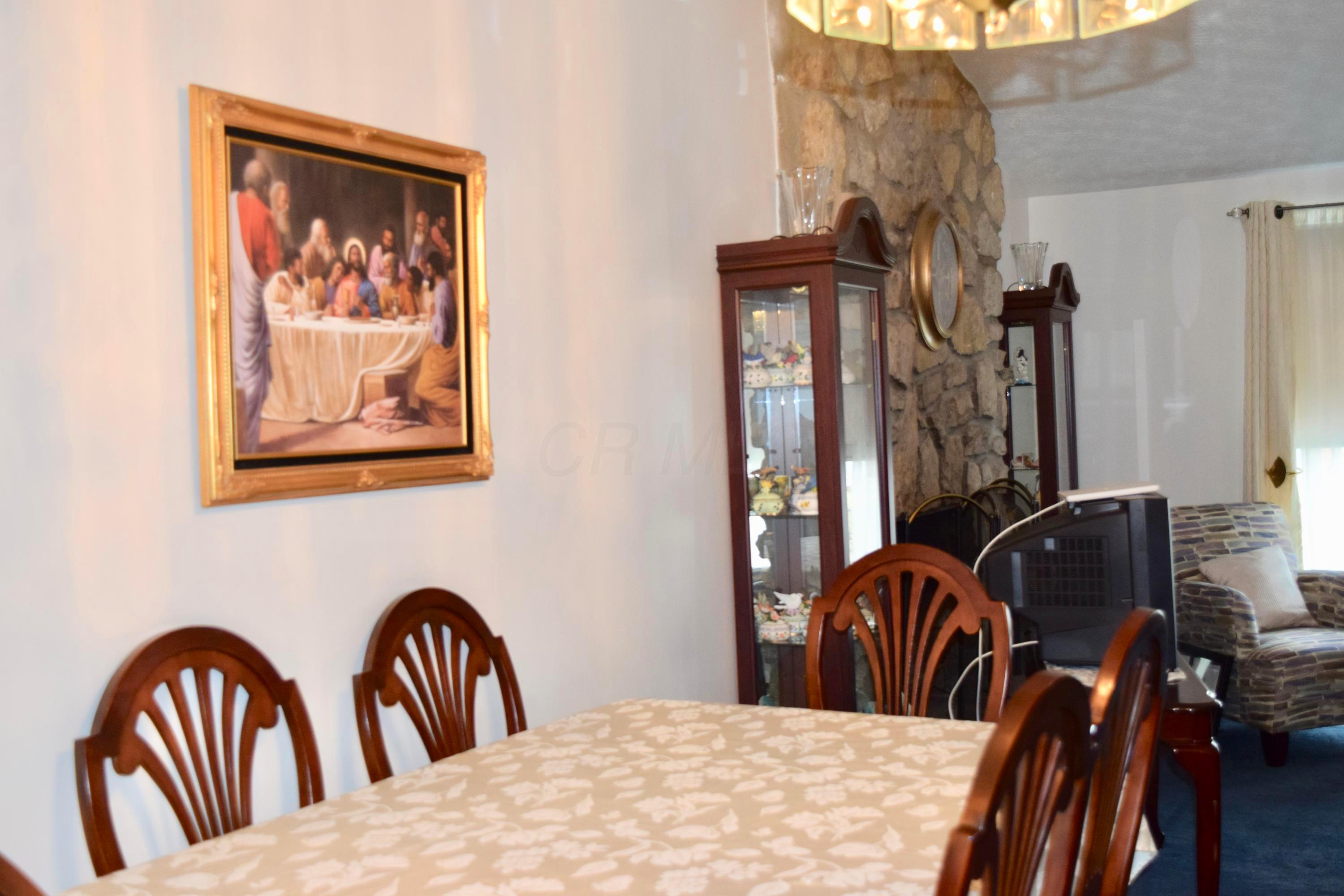 1851 Ferntree Road Columbus, OH 43219 - Photo 7 of 18 Gallery Image 7