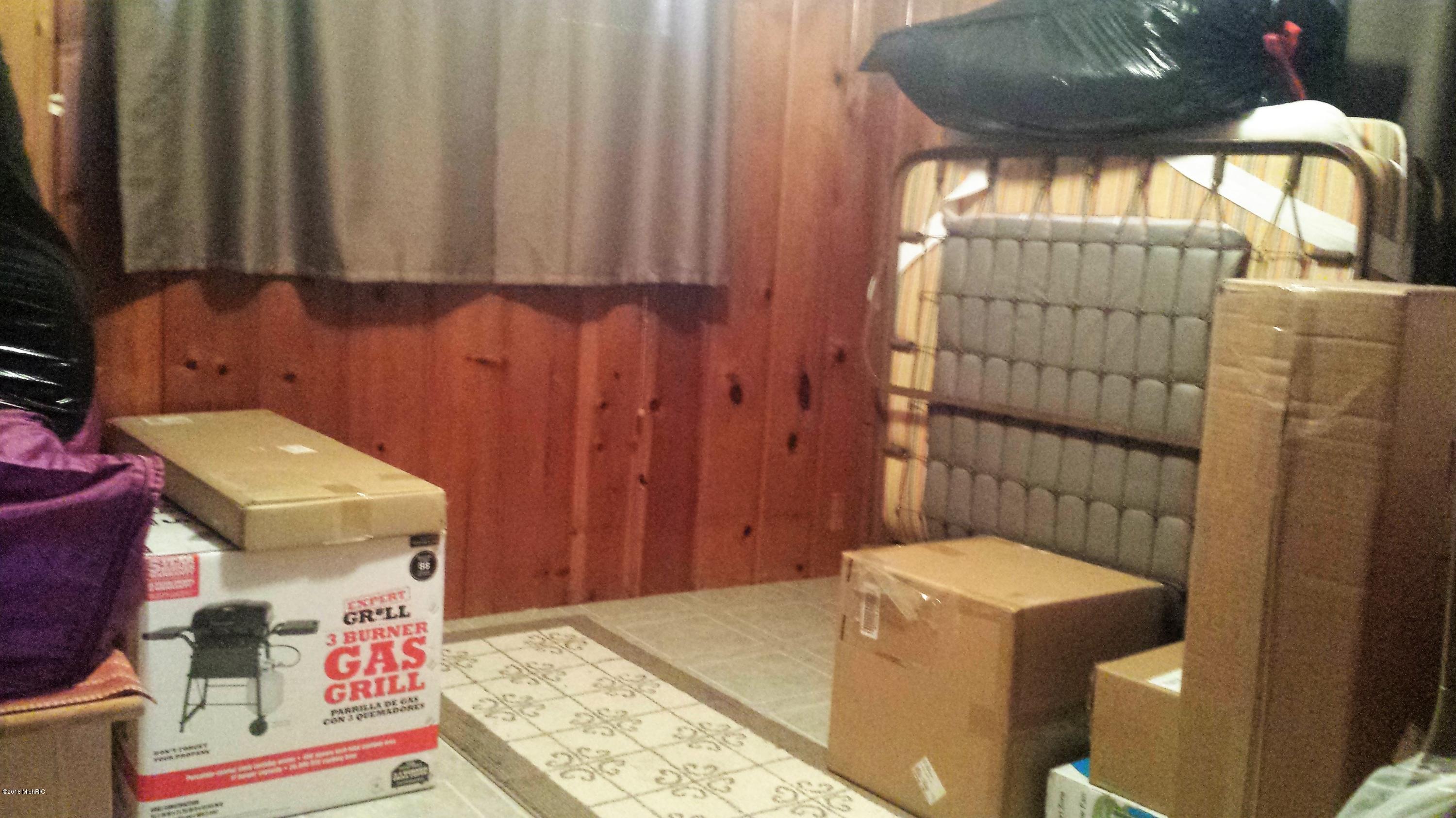 2717 Hemlock Road Quincy, MI 49082 - Photo 20 of 23 HEMLOCK22