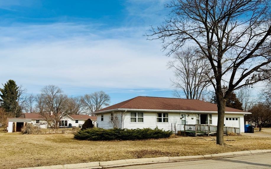 501 4th Street Brodhead, WI 53520 - Photo 3 of 25