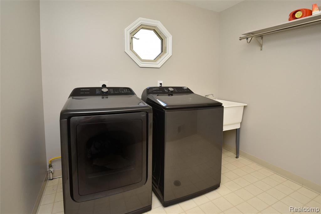 2259 Crystal Drive, Unit 32 Rochester Hills, MI 48309 - Photo 22 of 37