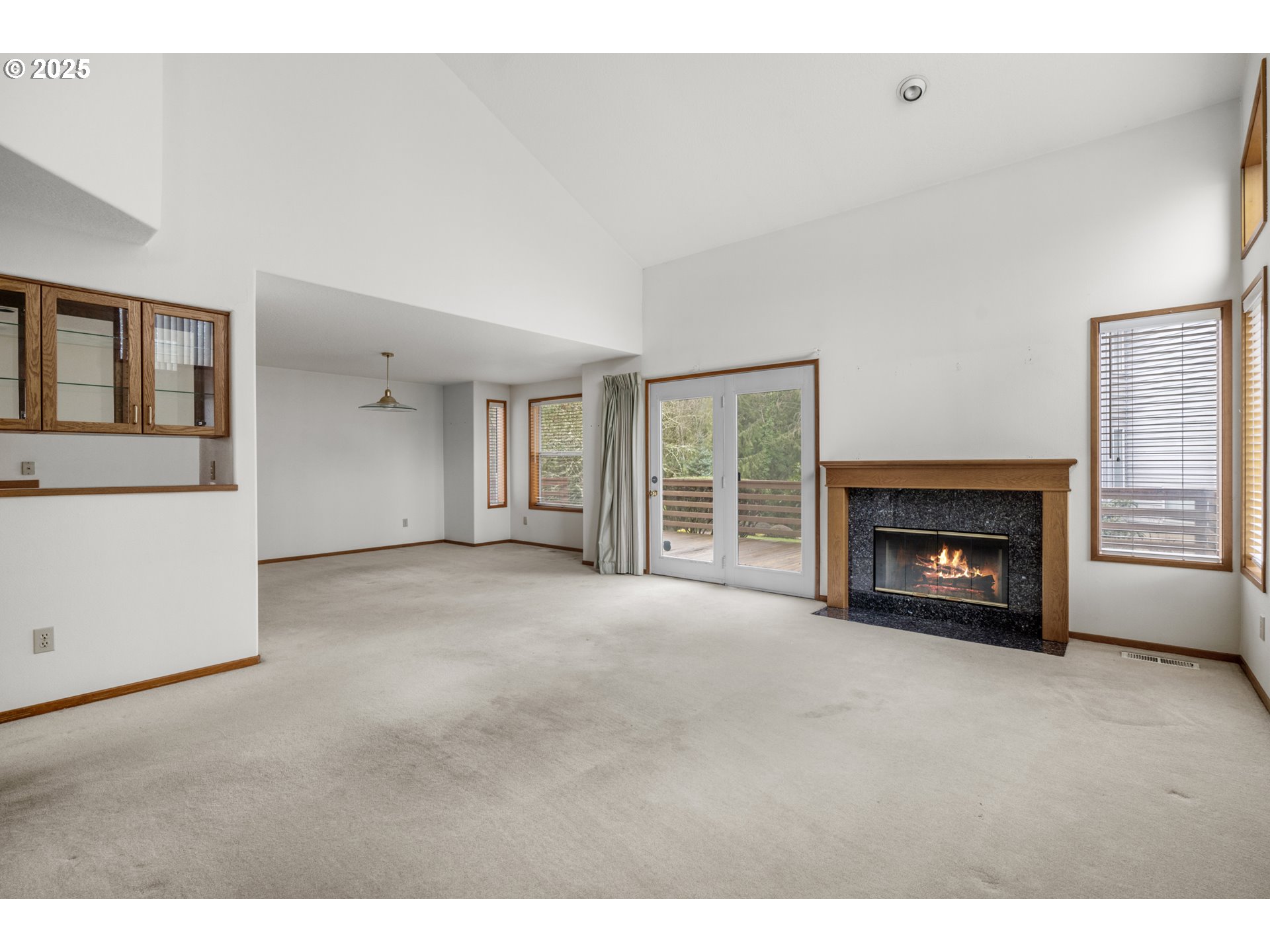 15917 Northeast Union Road, Unit 35 Ridgefield, WA 98642 - Photo 10 of 36 Living Room/Dining Room