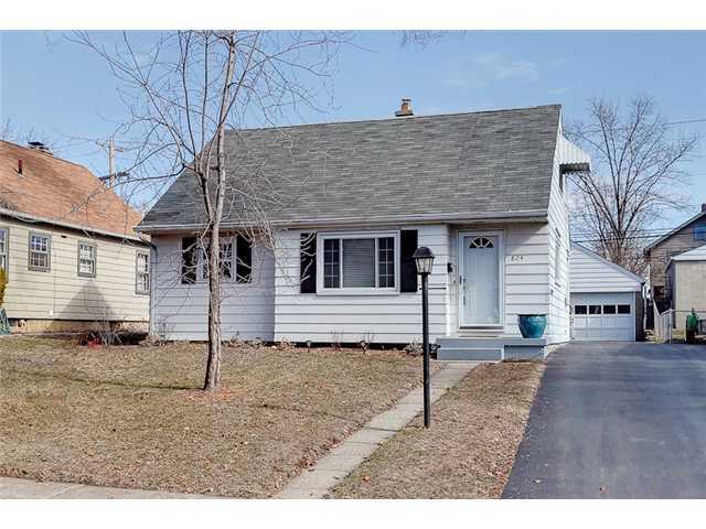 824 Timberman Road Columbus, OH 43212 - Photo 1 of 18