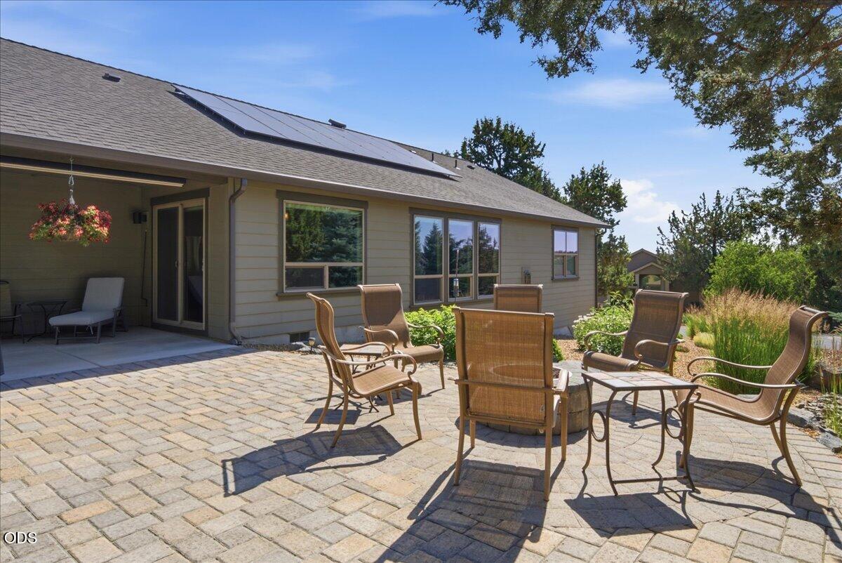 1726 Turnstone Road Redmond, OR 97756 - Photo 23 of 58