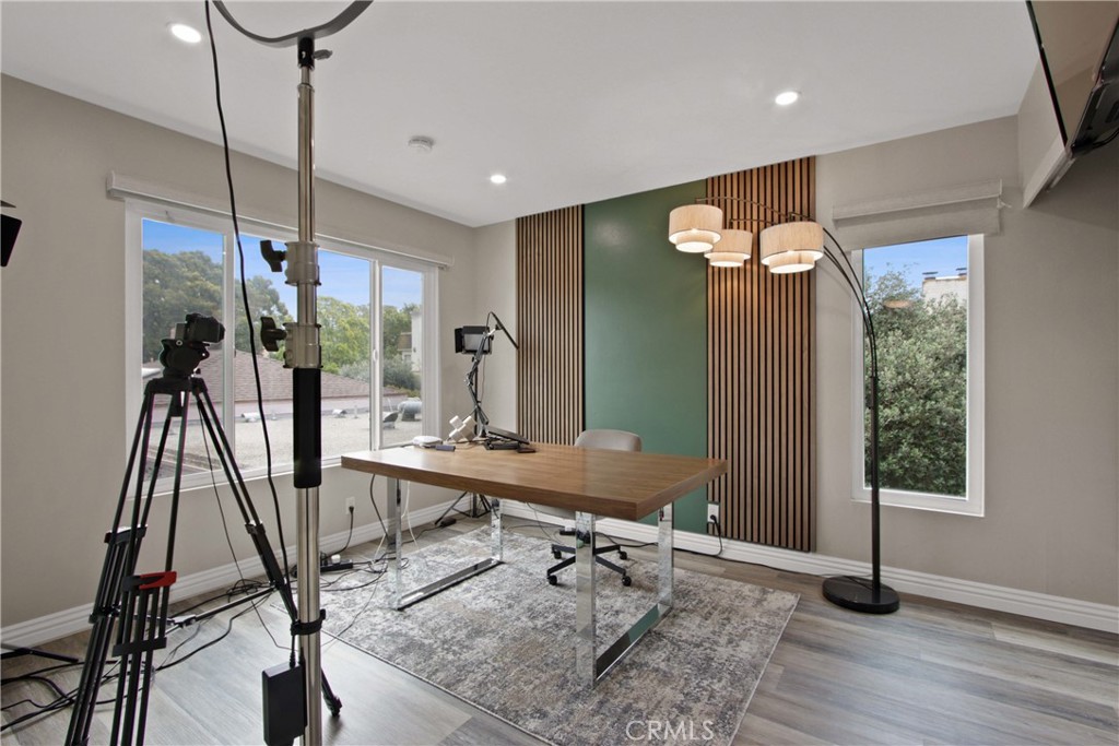 33 Seton Road Irvine, CA 92612 - Photo 19 of 26