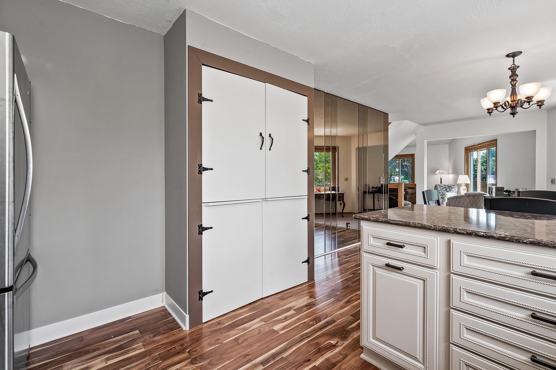 14359 Embry Path Apple Valley, MN 55124 - Photo 16 of 43 Gallery Image 16