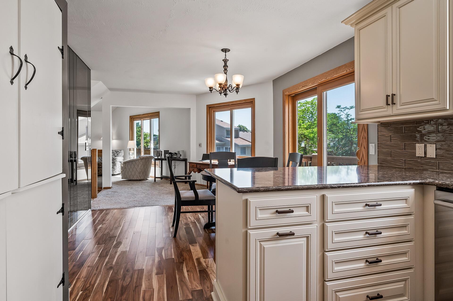 14359 Embry Path Apple Valley, MN 55124 - Photo 17 of 43 Gallery Image 17