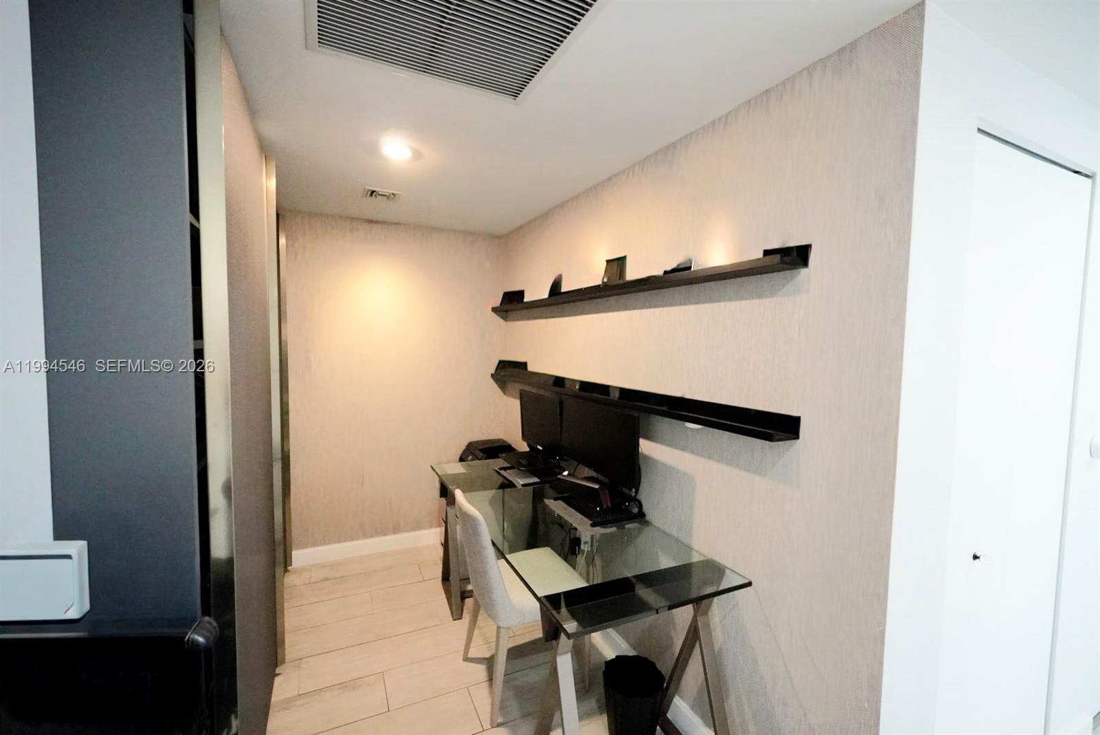 55 Southwest 9th Street, Unit 1001 Miami, FL 33130 - Photo 7 of 30 a view of entryway with stairs