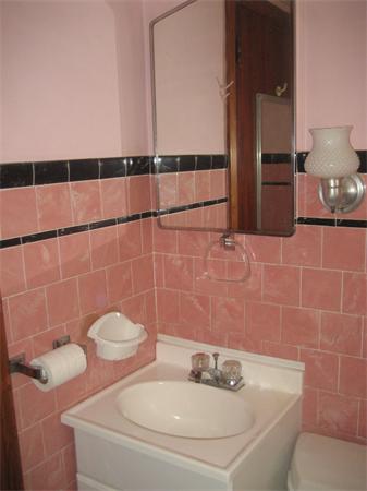 5 Swindells Street Fall River, MA 02723 - Photo 7 of 13 Gallery Image 7