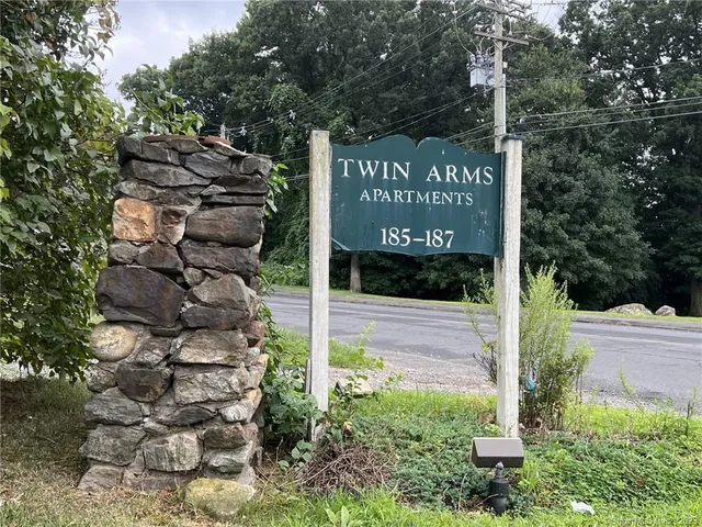 $1,100 | 185 Scott Road, Unit 1C, Waterbury, CT 06705