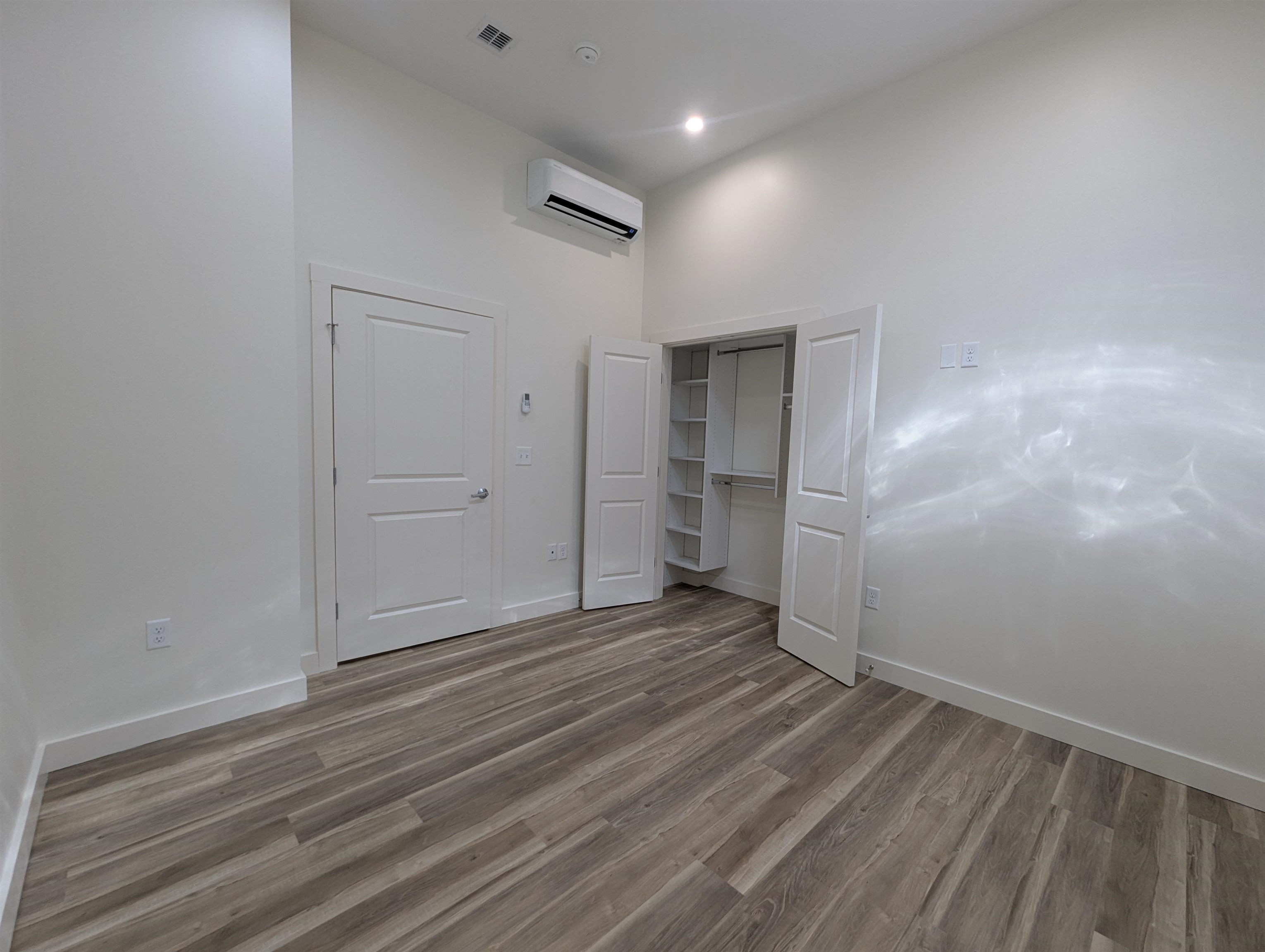 22 South Main Street, Unit 202 Rochester, NH 03867 - Photo 16 of 35