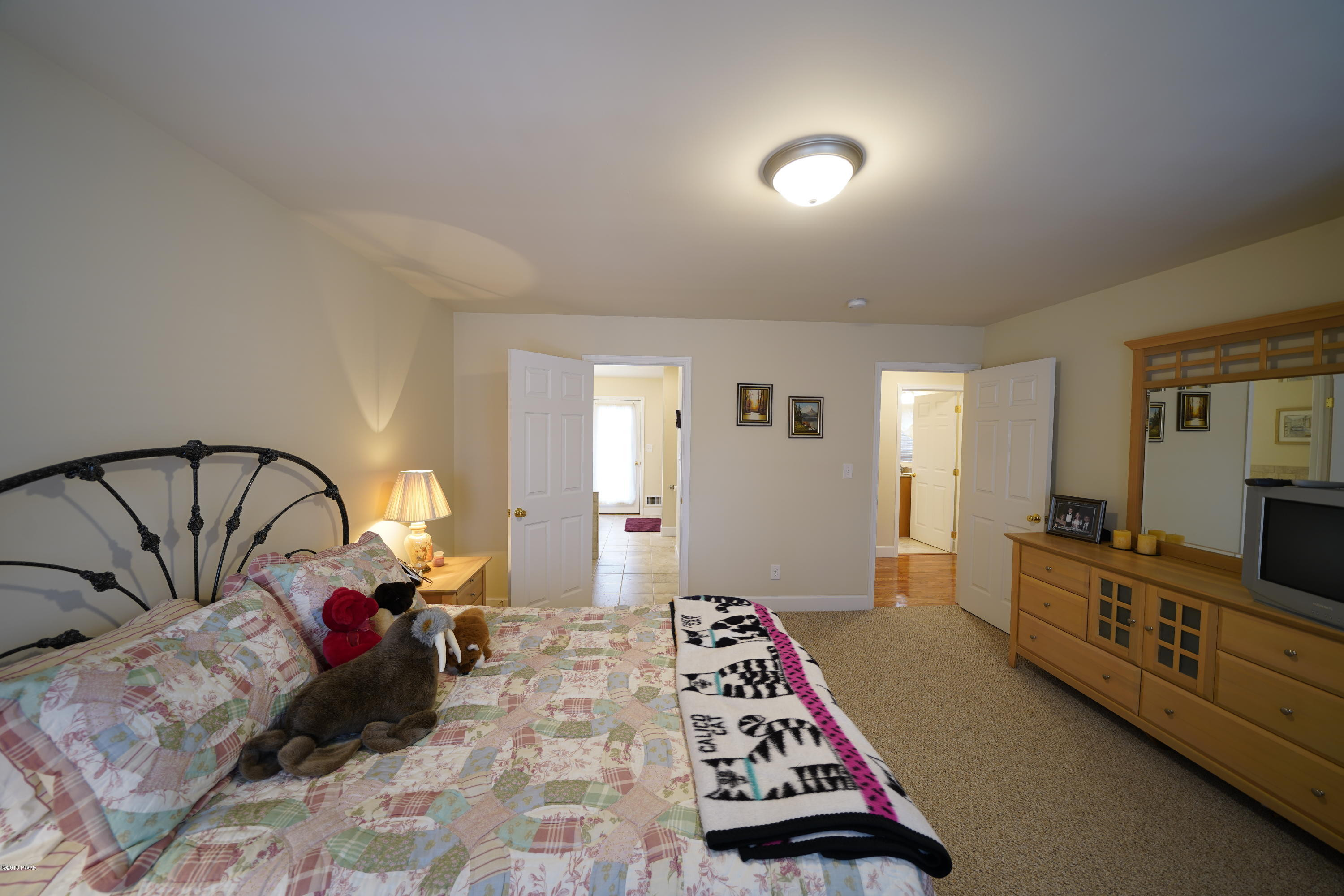 253 Lakeview Road Lackawaxen, PA 18435 - Photo 19 of 43 Master Bedroom