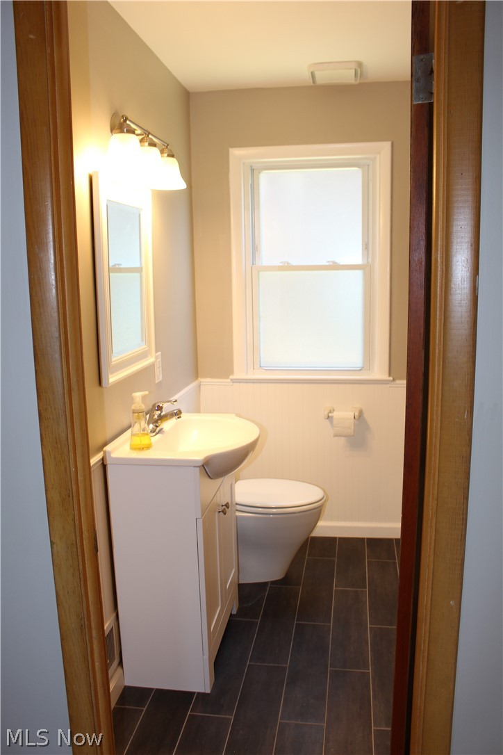 5796 Turney Road Garfield Heights, OH 44125 - Photo 13 of 26
