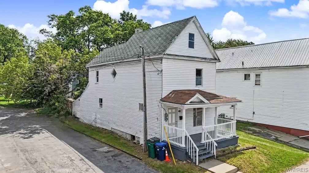 401 Military Road Buffalo, NY 14207 - Photo 2 of 49 Gallery Image 2