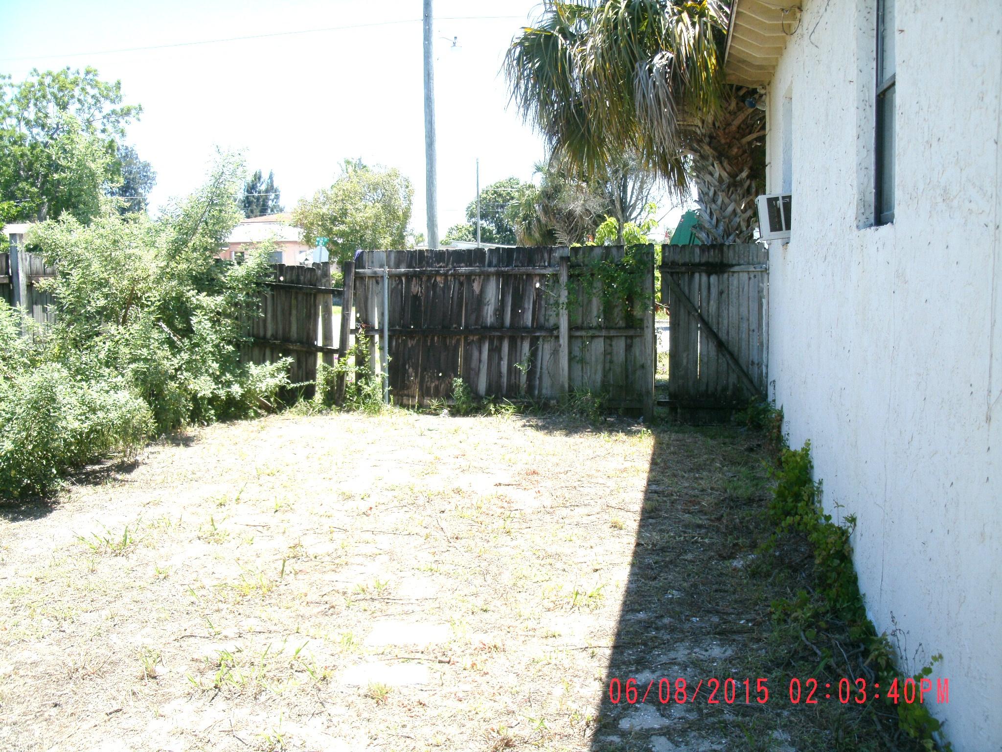 1408 West 29th Street Riviera Beach, FL 33404 - Photo 5 of 14 GEDC0034