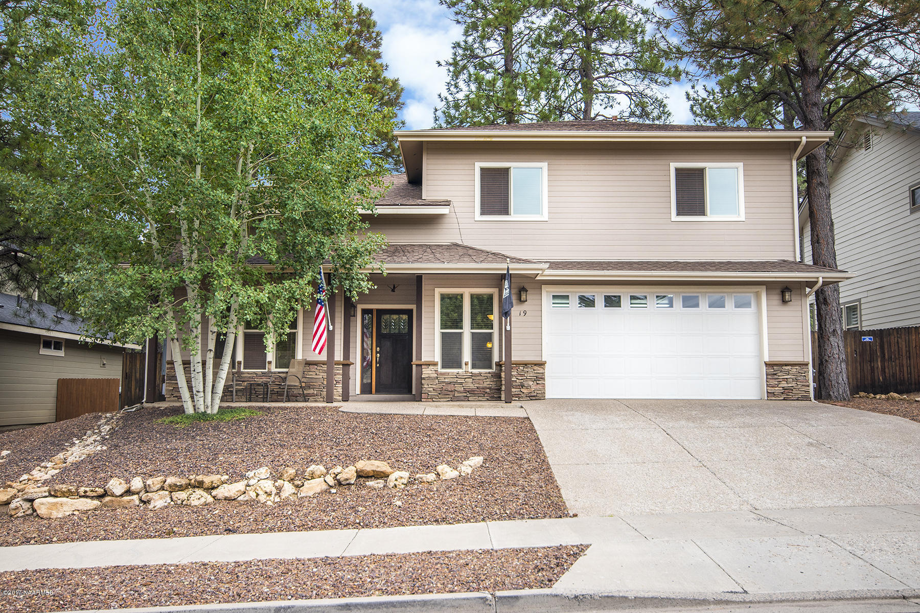 19 East Quartz Road Flagstaff, AZ 86005 - Photo 1 of 29 01_Front