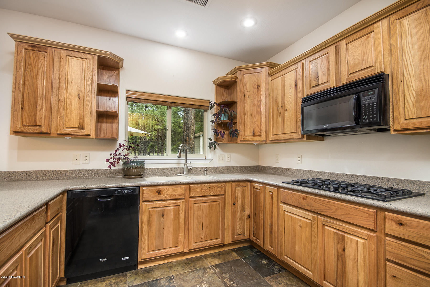 19 East Quartz Road Flagstaff, AZ 86005 - Photo 11 of 29 11_Kitchen2