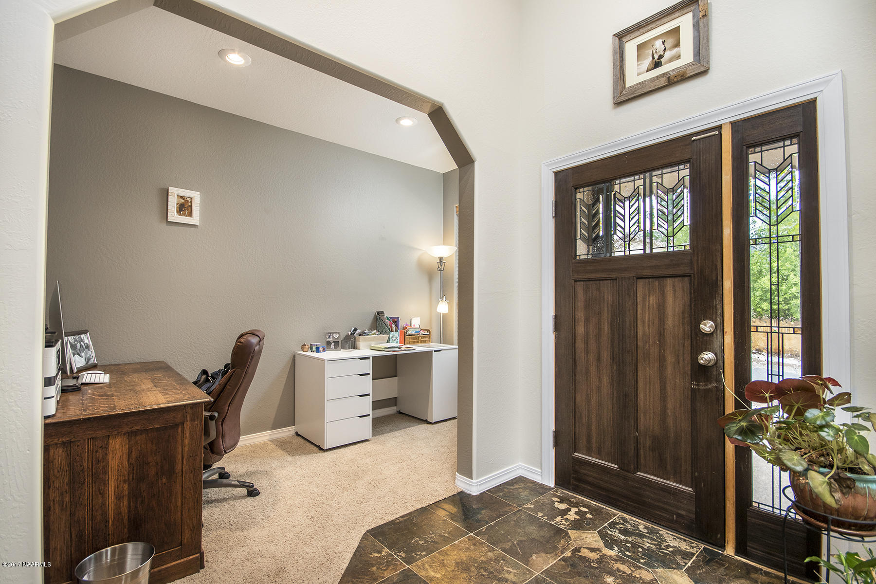 19 East Quartz Road Flagstaff, AZ 86005 - Photo 3 of 29 03_Entryway