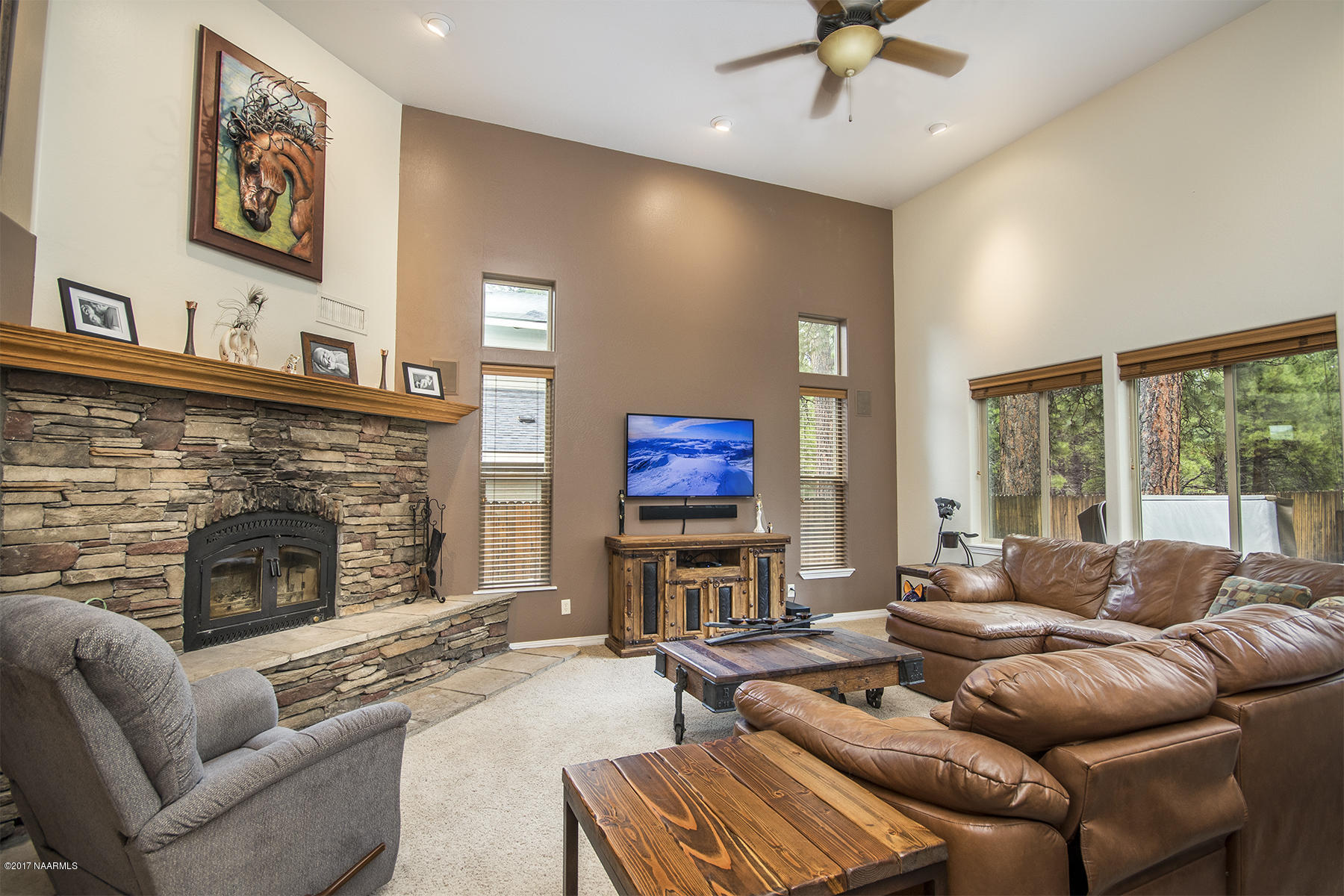 19 East Quartz Road Flagstaff, AZ 86005 - Photo 6 of 29 06_Living Room1