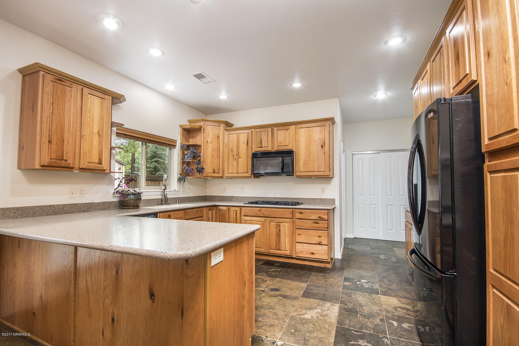 19 East Quartz Road Flagstaff, AZ 86005 - Photo 10 of 29 10_Kitchen1