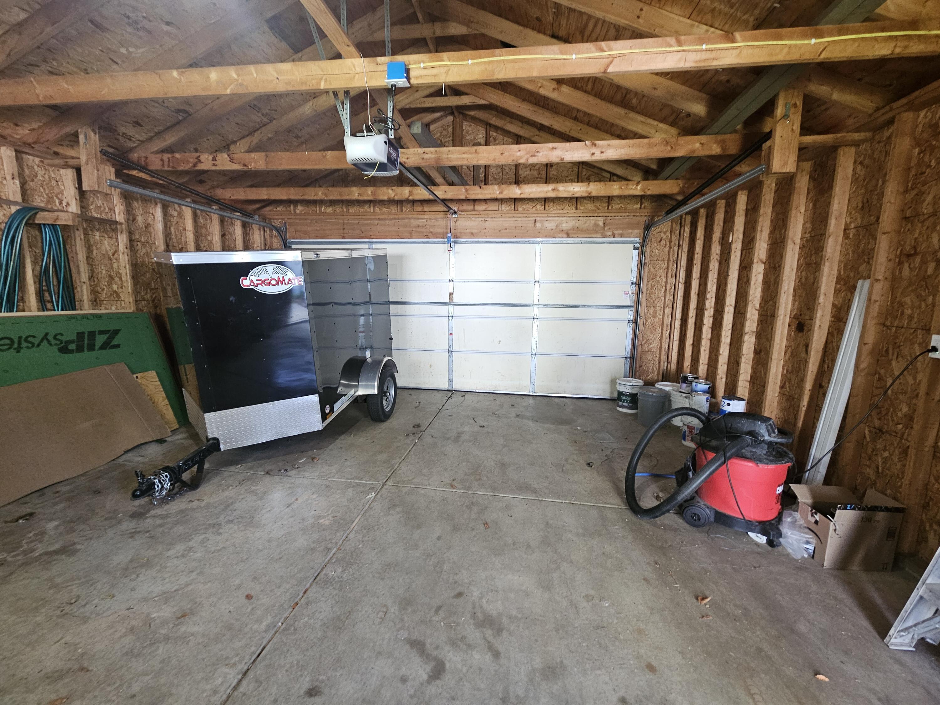 1324 Hayes Avenue Racine, WI 53405 - Photo 13 of 19 garage
