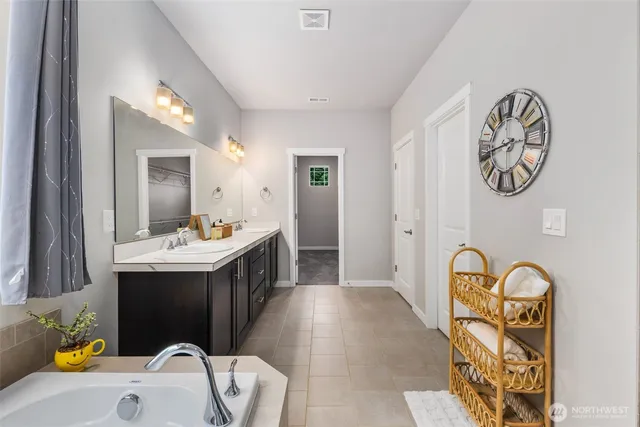 $1,639,000 | 15249 Northeast Woodland Place, Woodinville, WA 98072