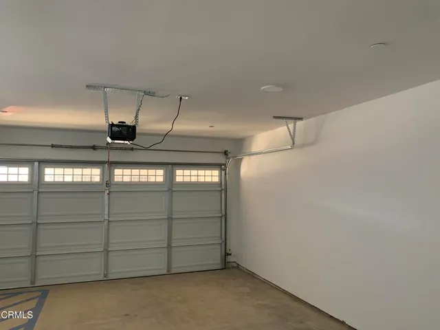 a view of a garage