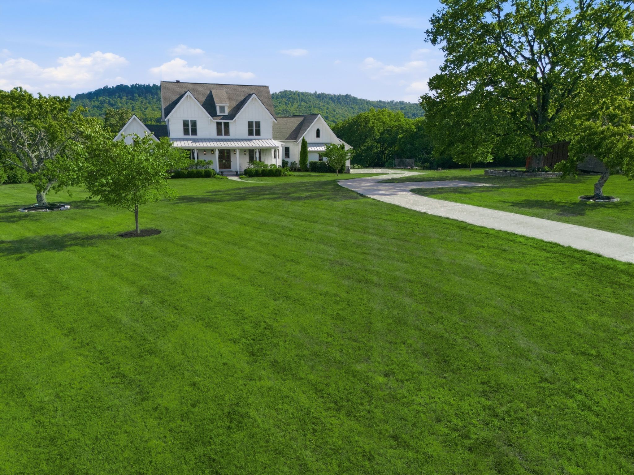 9643 Clovercroft Road Nolensville, TN 37135 - Photo 3 of 64 Gallery Image 3