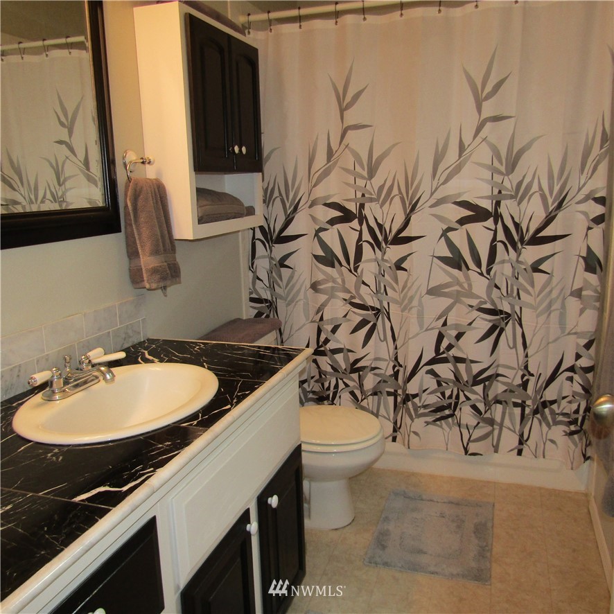 13009 Southwest 297th Way Vashon, WA 98070 - Photo 11 of 20