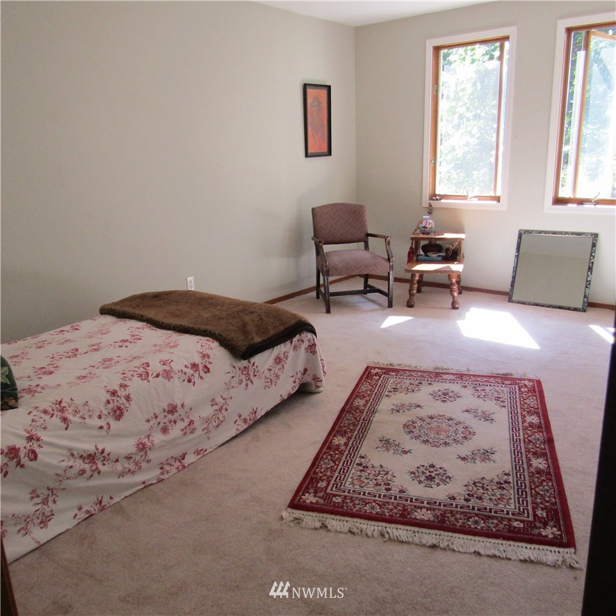 13009 Southwest 297th Way Vashon, WA 98070 - Photo 14 of 20
