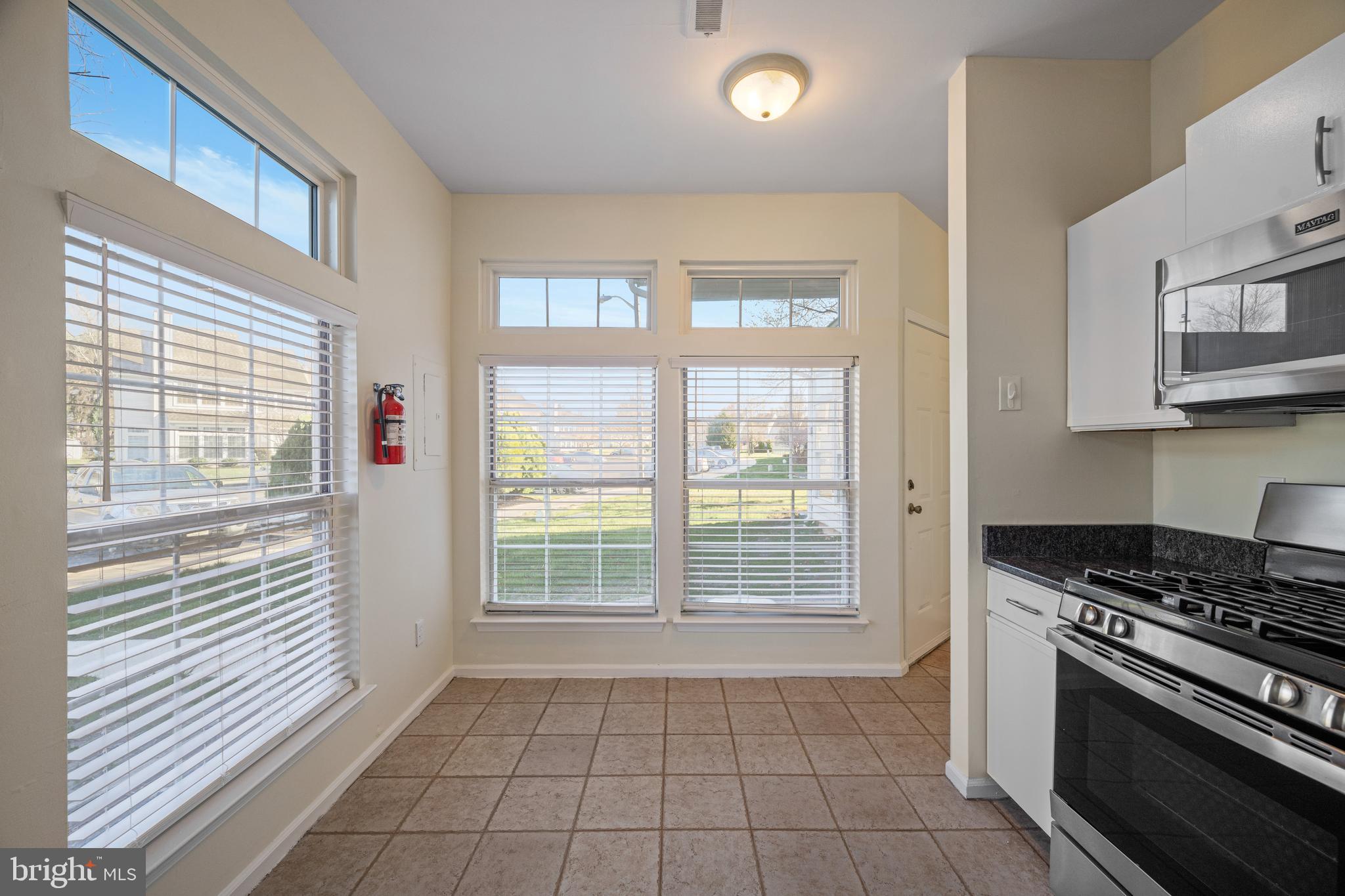 817 Thoreau Lane Williamstown, NJ 08094 - Photo 12 of 25