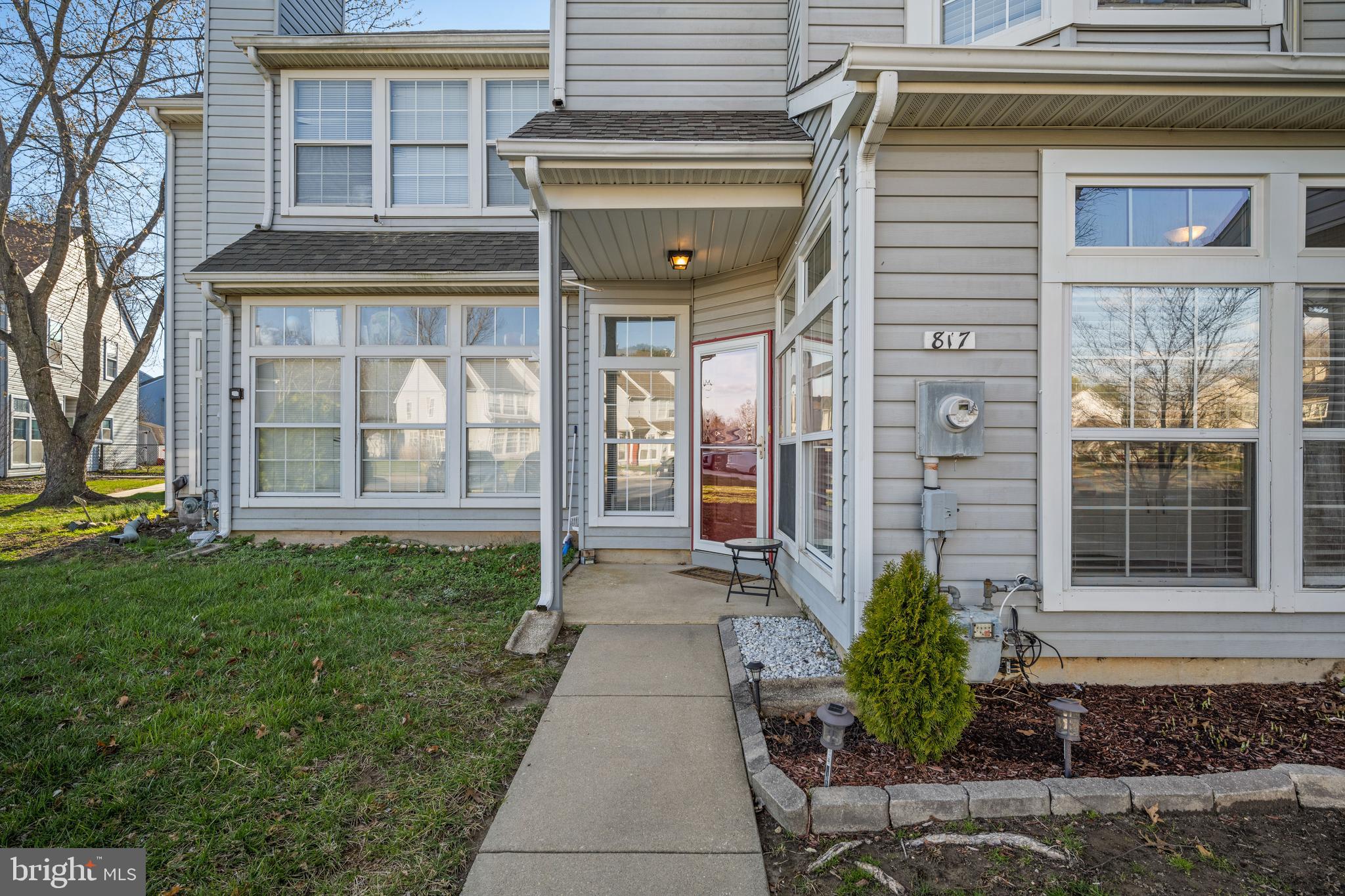 817 Thoreau Lane Williamstown, NJ 08094 - Photo 2 of 25