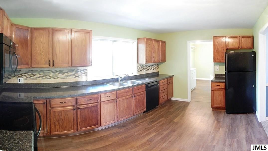 1507 Devonshire Road Jackson, MI 49203 - Photo 3 of 18 Photo 3