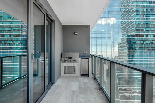 $1,695,000 | 1451 Brickell Avenue, Unit 1201, Miami, FL 33131
