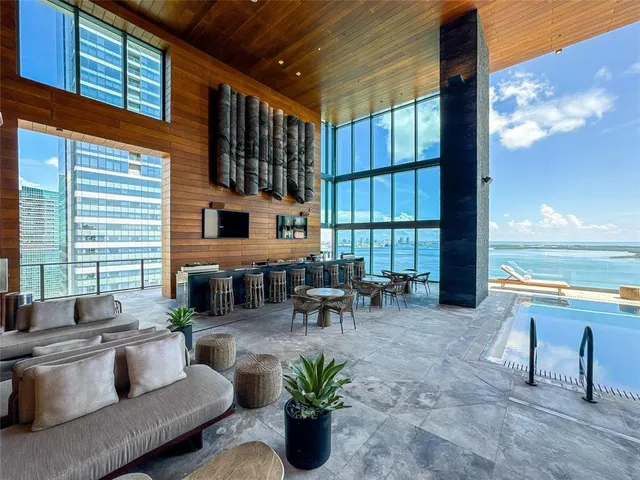 $1,675,000 | 1451 Brickell Avenue, Unit 1201, Miami, FL 33131