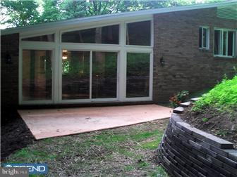 290 Mountain View Road Shillington, PA 19607 - Photo 1 of 12 Exterior Back