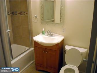 290 Mountain View Road Shillington, PA 19607 - Photo 11 of 12 Bathroom