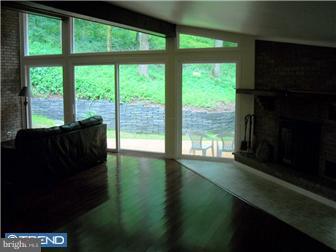 290 Mountain View Road Shillington, PA 19607 - Photo 6 of 12 Great Room